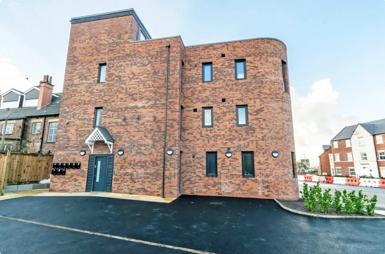 Opp Liverpool - Perfect For Contractors And Travellers, Big Savings Booking 4 Nights Or More! Exterior foto