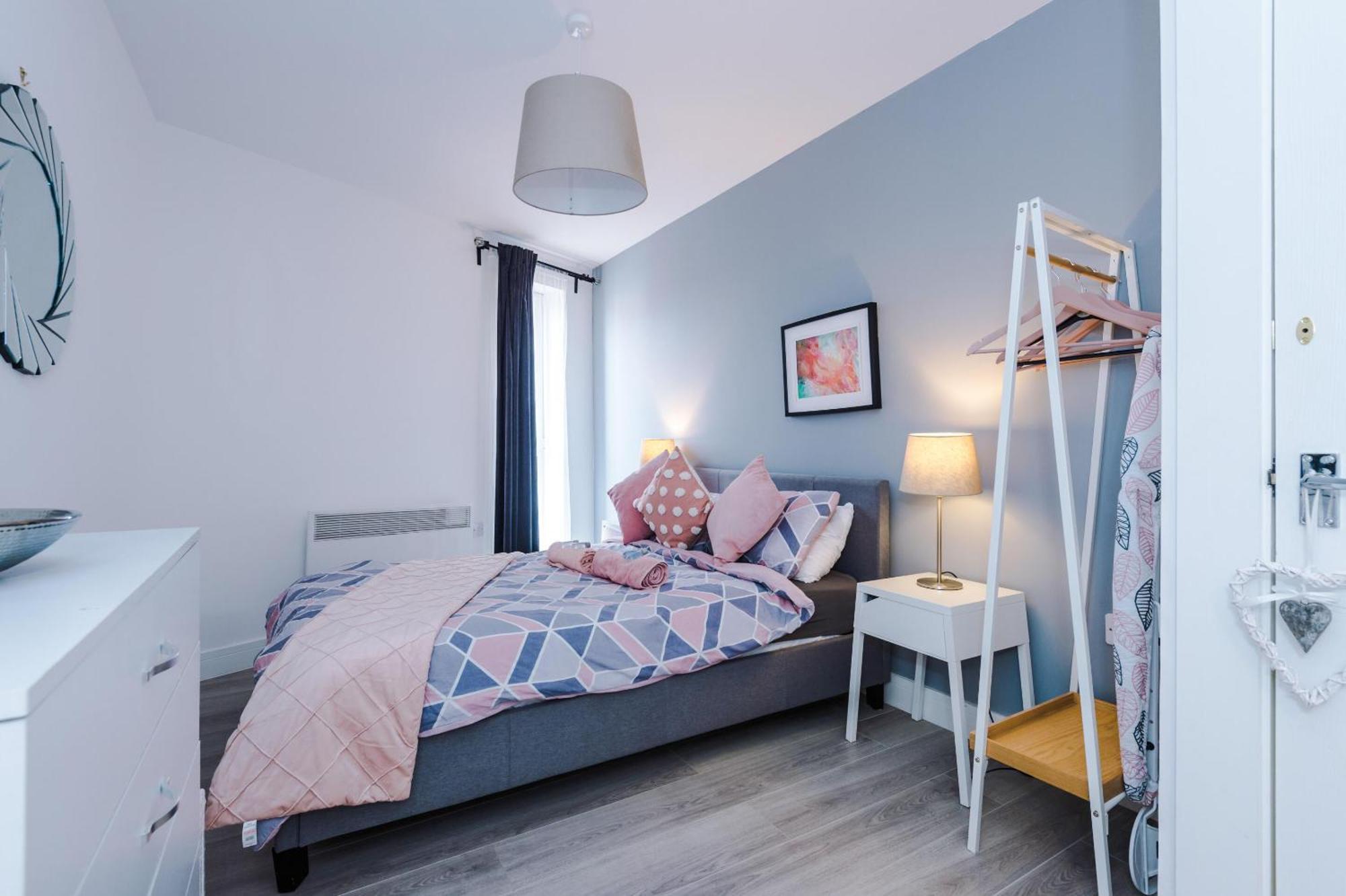 Opp Liverpool - Perfect For Contractors And Travellers, Big Savings Booking 4 Nights Or More! Quarto foto